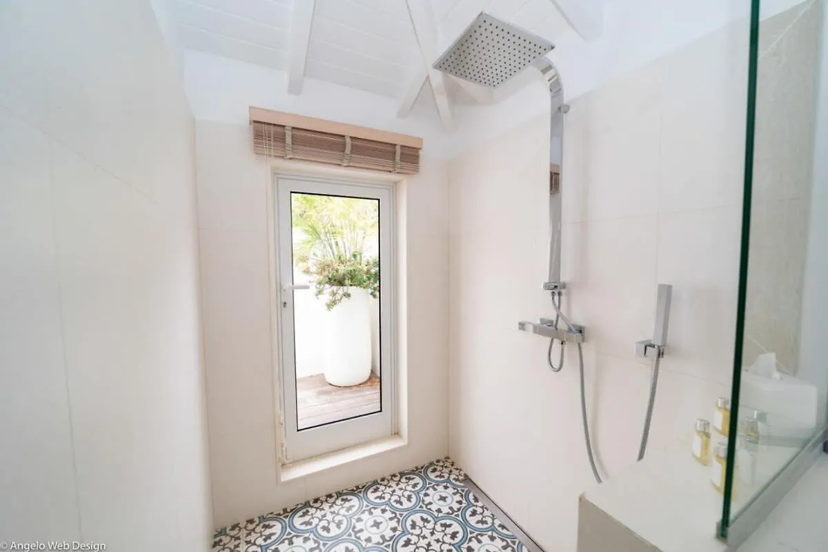 Luxurious Holiday Villa With Immersive Amenities Gustavia